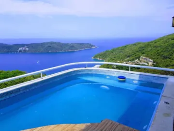 DEPARTAMENTO EN VENTA EN ACAPULCO CON VISTA AL MAR Y ALBERCA