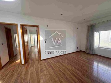 Venta de Casa con 3 habitaciones y seguridad en Metepec