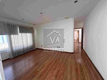 Venta de Casa con 3 habitaciones y seguridad en Metepec