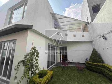 Venta de Casa con 3 habitaciones y seguridad en Metepec