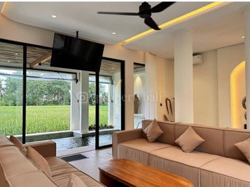 MODERN TROPICAL VILLA WITH RICEFIELD VIEW IN UBUD