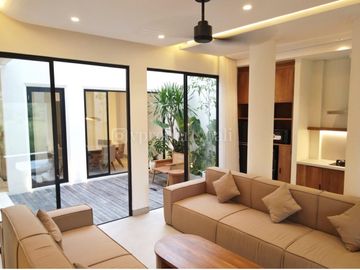 MODERN TROPICAL VILLA WITH RICEFIELD VIEW IN UBUD