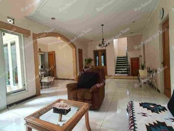 Disewakan Rumah Nyaman Hook Sayap Buah Batu