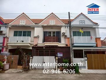 Two-story townhome, 17.5 sq.wah, Uthong Place 6 Village, Soi Piayanon, Lam Luk Ka Road, Rangsit-Nakhon Nayok Road, Lam Luk Ka, Pathum Thani.