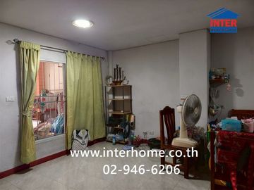 Two-story townhome, 17.5 sq.wah, Uthong Place 6 Village, Soi Piayanon, Lam Luk Ka Road, Rangsit-Nakhon Nayok Road, Lam Luk Ka, Pathum Thani.