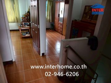 Two-story townhome, 17.5 sq.wah, Uthong Place 6 Village, Soi Piayanon, Lam Luk Ka Road, Rangsit-Nakhon Nayok Road, Lam Luk Ka, Pathum Thani.