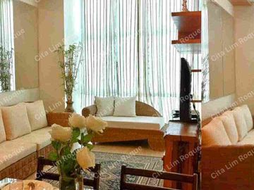 For Lease - 2-Bedrooms unit with balcony