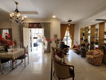 DI JUAL VILLA KOMPLEK MALIBU INDAH POLONIA MEDAN!!!