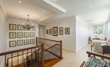FOR SALE: Elegant 3-Storey House with Pool in AFPOVAI Phase 2