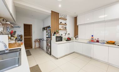 FOR SALE: Elegant 3-Storey House with Pool in AFPOVAI Phase 2