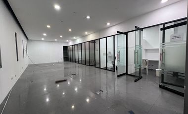 FOR RENT Flood-free Warehouse with Office in a Private Compound in Manggahan, Pasig City - RM59