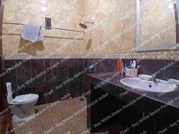 Dijual Rumah Bagus Lokasi Sangat Strategis di Condet Raya Jakarta Selatan