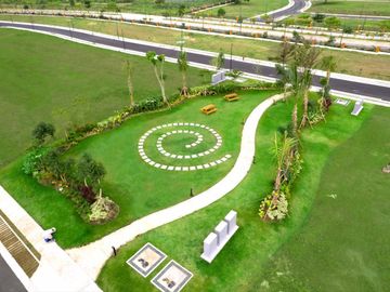 FOR SALE: RESIDENTIAL LOT IN ROCKWELL SOUTH AT CARMELRAY