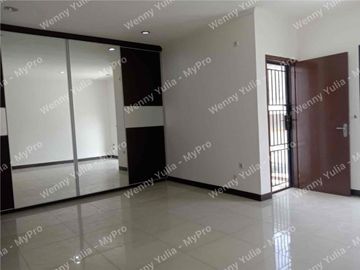Dijual Rumah di Greenville Cluster Bagus