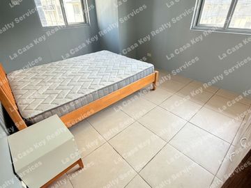For Sale Two (2) Bedroom with parking in BGC, Avida 34th St. near Uptown Mall