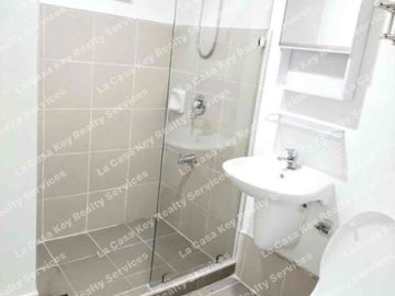 For Sale Two (2) Bedroom with parking in BGC, Avida 34th St. near Uptown Mall