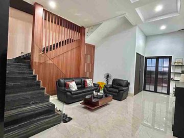 Rumah Mewah Furnished Private Pool di Gunung Sahari Jakarta Pusat