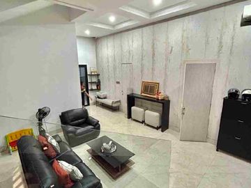 Rumah Mewah Furnished Private Pool di Gunung Sahari Jakarta Pusat