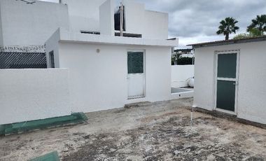 VENTA de Casa en Juriquilla, Querétaro, Real de Juriquilla enfrente del Colegio Roots $4,000,000 MXN
