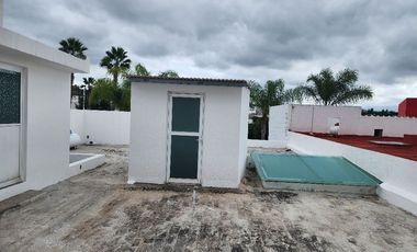 VENTA de Casa en Juriquilla, Querétaro, Real de Juriquilla enfrente del Colegio Roots $4,000,000 MXN