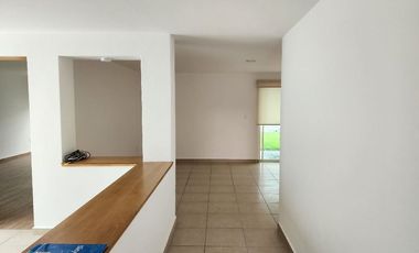 VENTA de Casa en Juriquilla, Querétaro, Real de Juriquilla enfrente del Colegio Roots $4,000,000 MXN