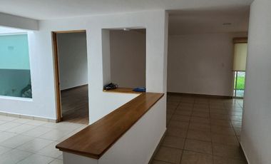 VENTA de Casa en Juriquilla, Querétaro, Real de Juriquilla enfrente del Colegio Roots $4,000,000 MXN