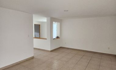 VENTA de Casa en Juriquilla, Querétaro, Real de Juriquilla enfrente del Colegio Roots $4,000,000 MXN