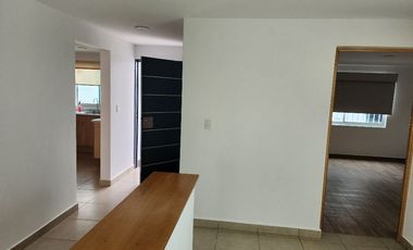 VENTA de Casa en Juriquilla, Querétaro, Real de Juriquilla enfrente del Colegio Roots $4,000,000 MXN