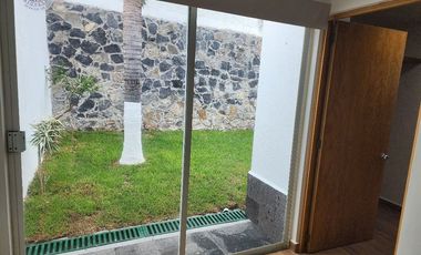 VENTA de Casa en Juriquilla, Querétaro, Real de Juriquilla enfrente del Colegio Roots $4,000,000 MXN