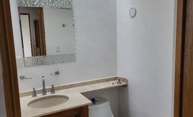VENTA de Casa en Juriquilla, Querétaro, Real de Juriquilla enfrente del Colegio Roots $4,000,000 MXN