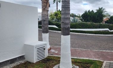 VENTA de Casa en Juriquilla, Querétaro, Real de Juriquilla enfrente del Colegio Roots $4,000,000 MXN