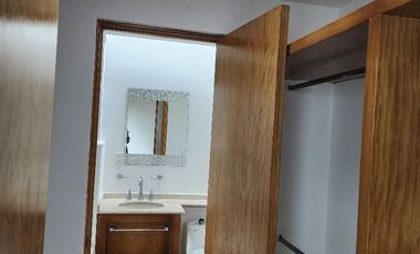 VENTA de Casa en Juriquilla, Querétaro, Real de Juriquilla enfrente del Colegio Roots $4,000,000 MXN