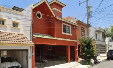 CASA EN VENTA EN PEDREGAL DE LA SILLA MONTERREY NUEVO LEON
