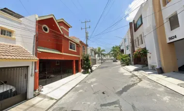 CASA EN VENTA EN PEDREGAL DE LA SILLA MONTERREY NUEVO LEON