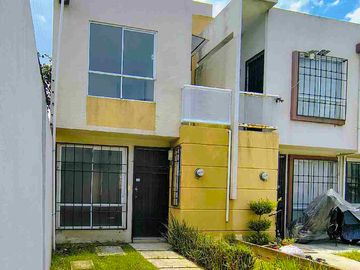 EXCELENTE CASA 3 RECAMARAS ESQUINA FLORIDA TOLUCA