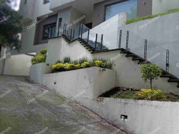 RENTA DE HERMOSA RESIDENCIAL EN CLUB DE GOLF VALLE ESCONDIDO