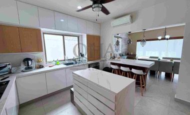 se renta o vende casa en residencial cumbres Cancún