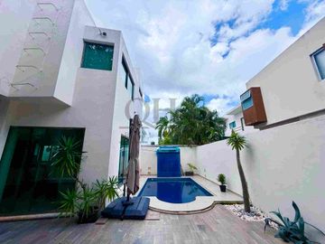 se vende o renta casa en cumbres Cancún