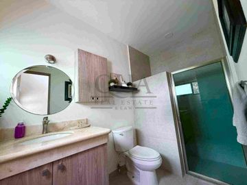 se vende o renta casa en cumbres Cancún