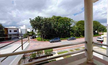 se vende o renta casa en cumbres Cancún