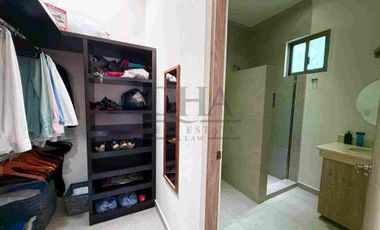 se vende o renta casa en cumbres Cancún