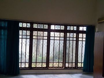 Dijual / Disewakan Rumah di Pupuk – HM / DN