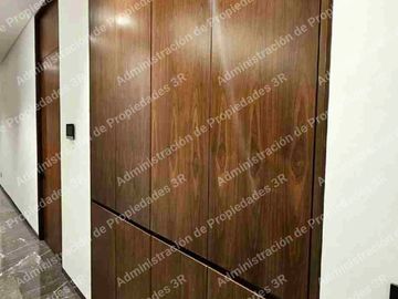 Exclusividad y Sofisticación en la Cúspide de la Zona Diamante: Torre 4000, West Point