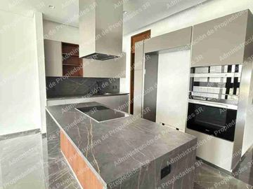 Exclusividad y Sofisticación en la Cúspide de la Zona Diamante: Torre 4000, West Point