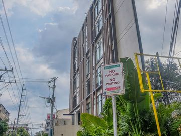 FOR LEASE AND FOR SALE OFFICE BUILDING IN MANDALUYONG CITY 6 STOREY FULLY FURNISHED 1,067 SQM. 10 CAR PARKING PHP 127,000,000 || PHP 688,000