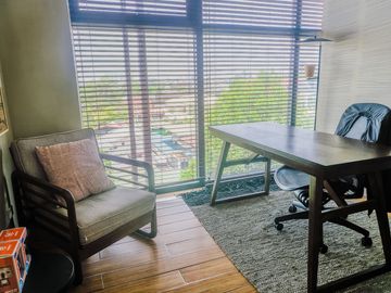 FOR LEASE AND FOR SALE OFFICE BUILDING IN MANDALUYONG CITY 6 STOREY FULLY FURNISHED 1,067 SQM. 10 CAR PARKING PHP 127,000,000 || PHP 688,000