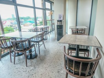 FOR LEASE AND FOR SALE OFFICE BUILDING IN MANDALUYONG CITY 6 STOREY FULLY FURNISHED 1,067 SQM. 10 CAR PARKING PHP 127,000,000 || PHP 688,000