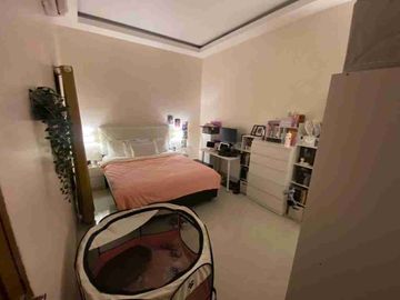 Dijual Rumah 
Harapan Indah 1, Kota Bekasi