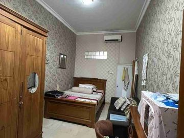 Dijual Rumah 
Harapan Indah 1, Kota Bekasi