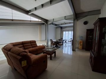 Rumah 4 Lantai Siap Huni di Kelapa gading Jakarta